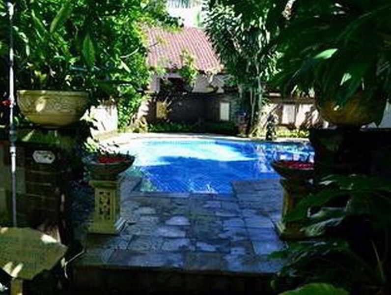 Flamboyan Hotel Kuta Lombok Exteriör bild